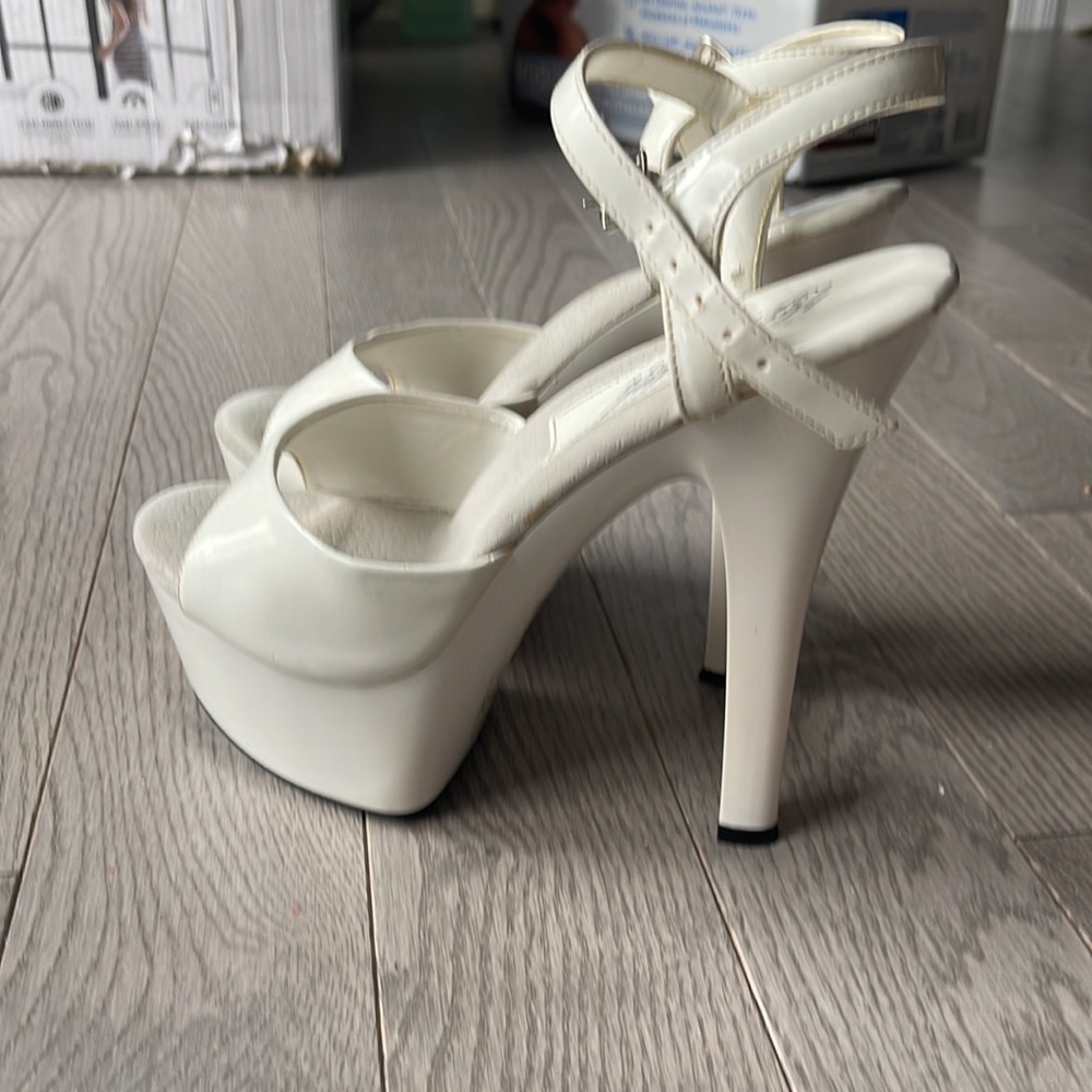 White High Heels - Picture 7 of 7
